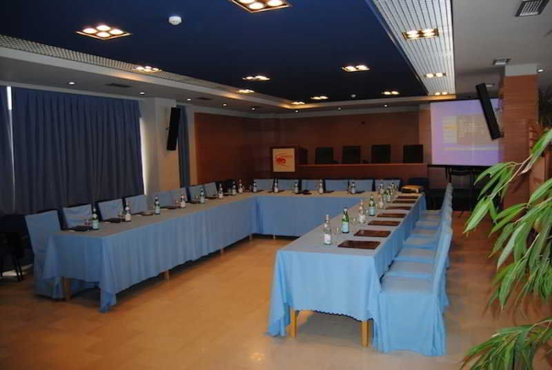 阿拉格斯塔餐厅酒店 Durrës 商务 照片